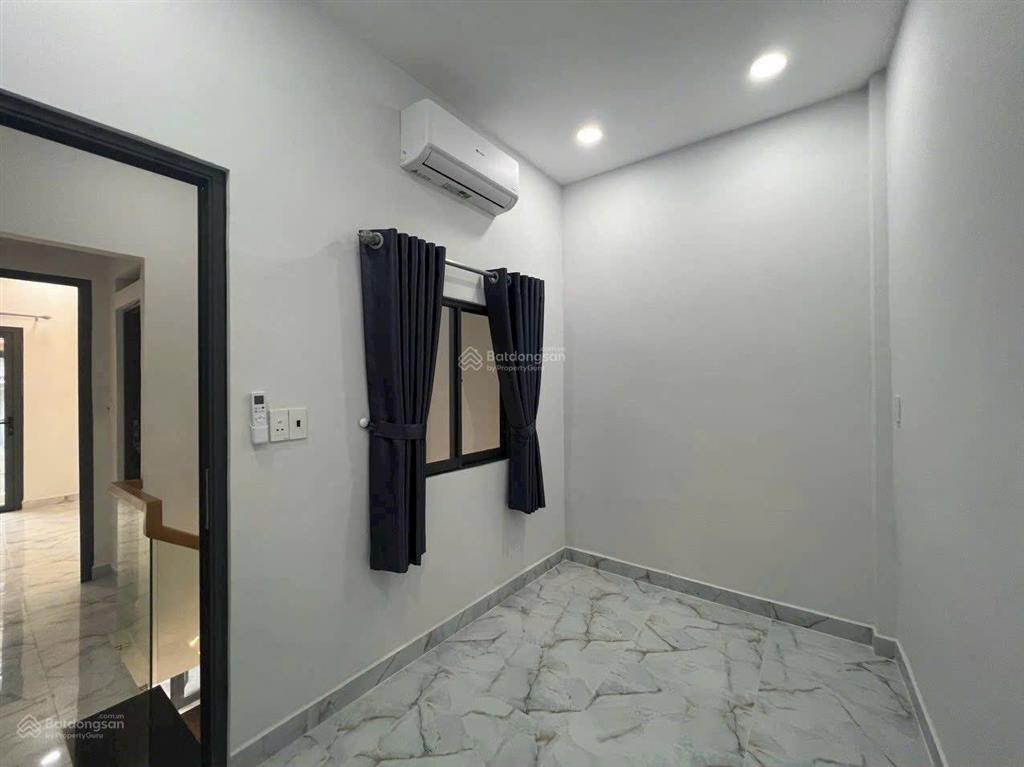 Nhà đẹp giá rẻ 27m2 trung tâm bình thới 2 tầng xách vali ở ngay chỉ 4 tỷ nhỉnh