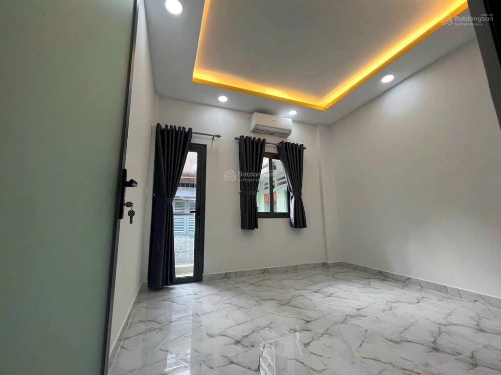 Nhà đẹp giá rẻ 27m2 trung tâm bình thới 2 tầng xách vali ở ngay chỉ 4 tỷ nhỉnh