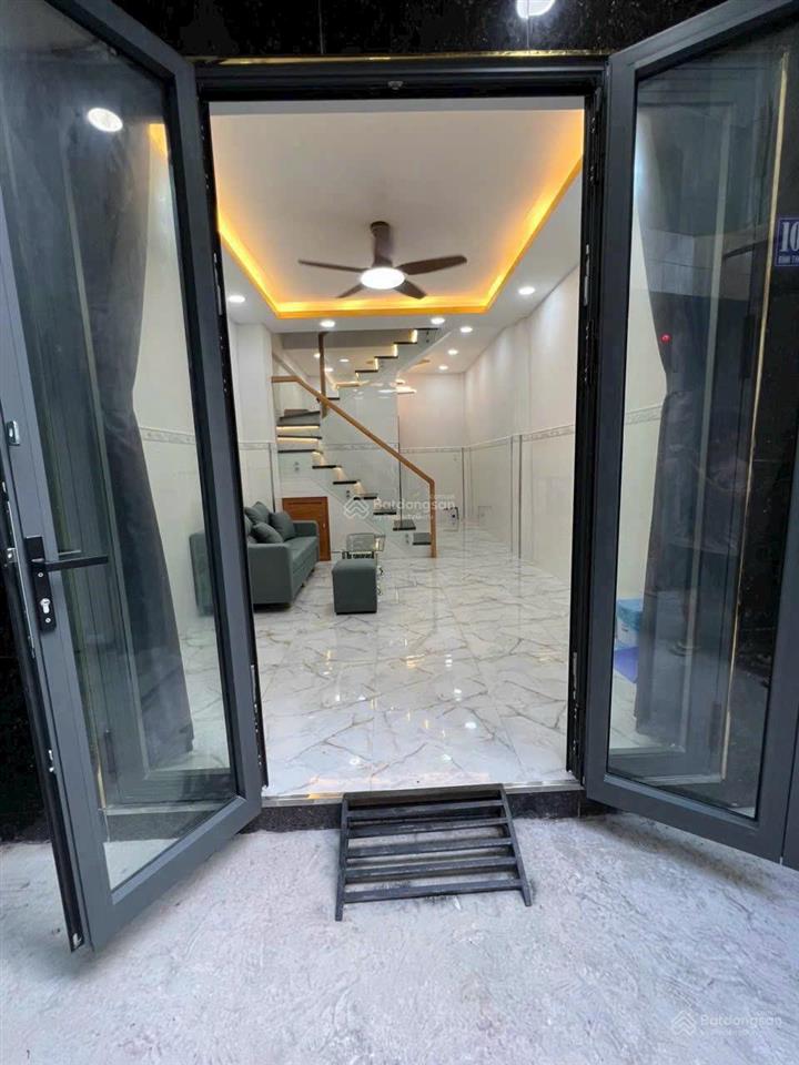 Nhà đẹp giá rẻ 27m2 trung tâm bình thới 2 tầng xách vali ở ngay chỉ 4 tỷ nhỉnh