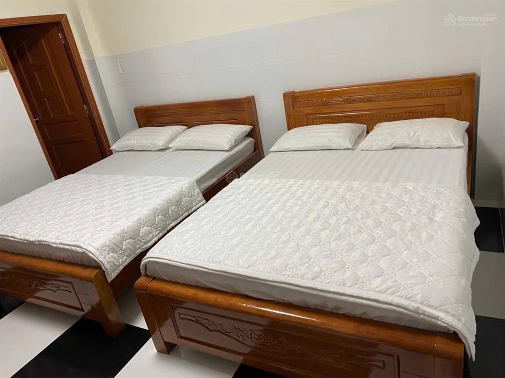 Chỉ 5 tỷ nhỉnh chốt ngay căn nhà 4 tầng lã xuân oai có dòng tiền cao
