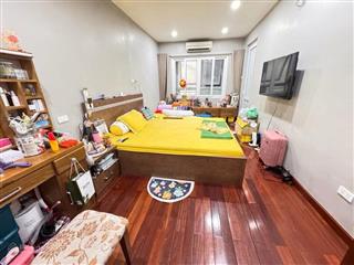 Nhà phân lô phố vạn bảo  vạn phúc. khu vip nhất quận ba đình. vài bước ra ô tô tránh. 65m, 19,3tỷ