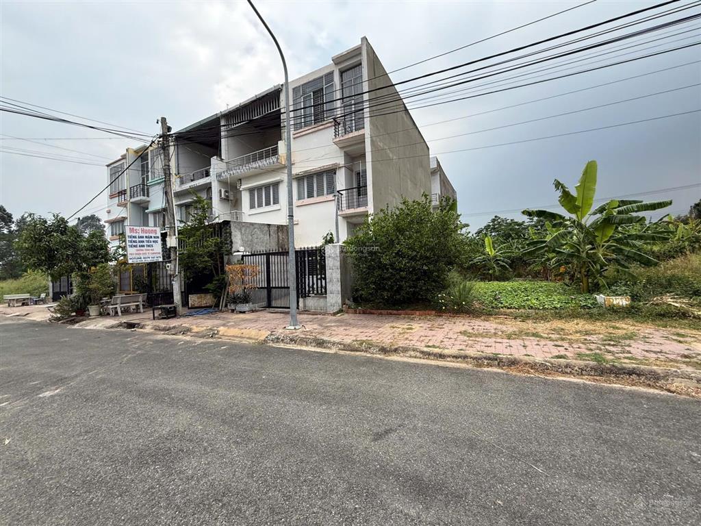 Hud nhơn trạch  bán đất chính chủ ngang 5m đường 12m khu dân cư hiện hữu