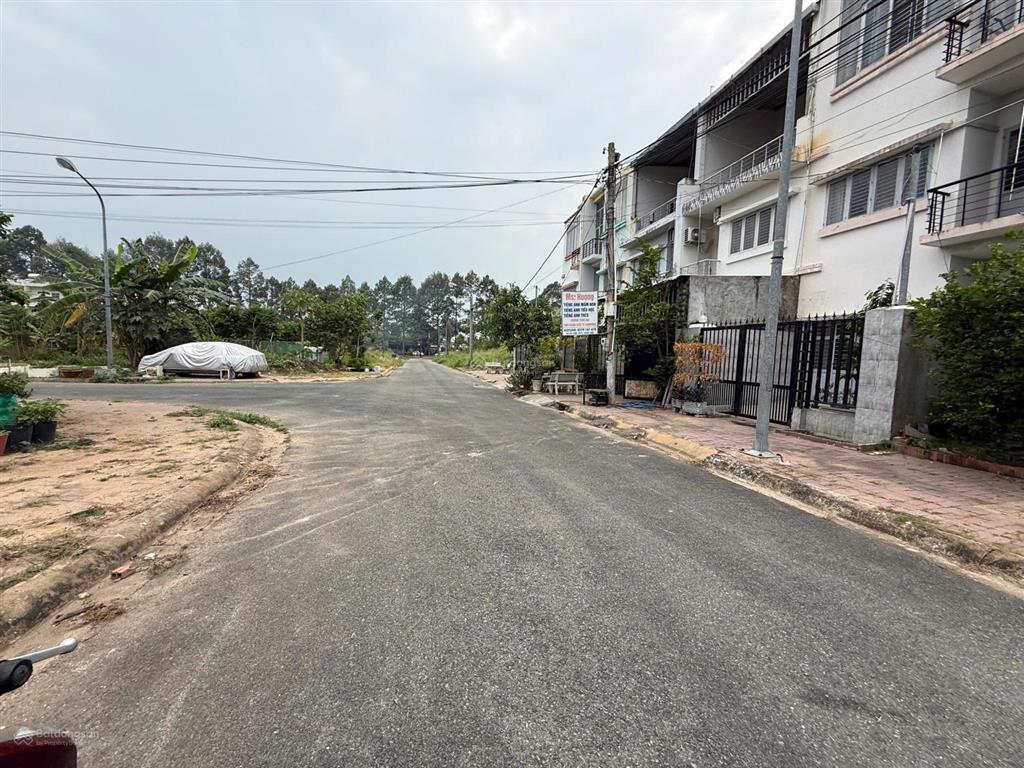 Hud nhơn trạch  bán đất chính chủ ngang 5m đường 12m khu dân cư hiện hữu