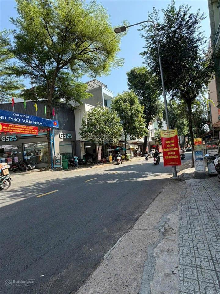 Bán nhà khu k300  ngay trường chinh tuyến metro 2  dt 4 * 10  kc 4 tầng  giá 10 tỷ nhỉnh