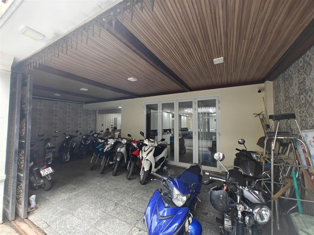 Dt khủng khu k300 (8,62 dài 16)  nối cộng hòa và hoàng hoa thám  giá 23,4 tỷ