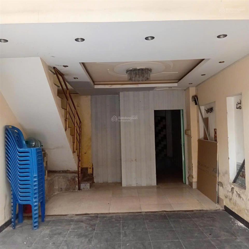 Hxh khu sân bay  đường văn chung  dt 4 x 10.1m vuông  kc 5 tầng sẵn  giá 9.2 tỷ tl