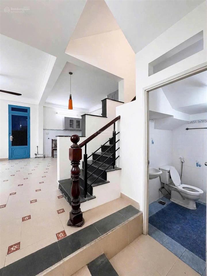 Bán nhà diện tích lớn gần khu bàu cát  dt lớn 6.5 dài 15.5  cần bán trả bank  giá 8.8 tỷ tl