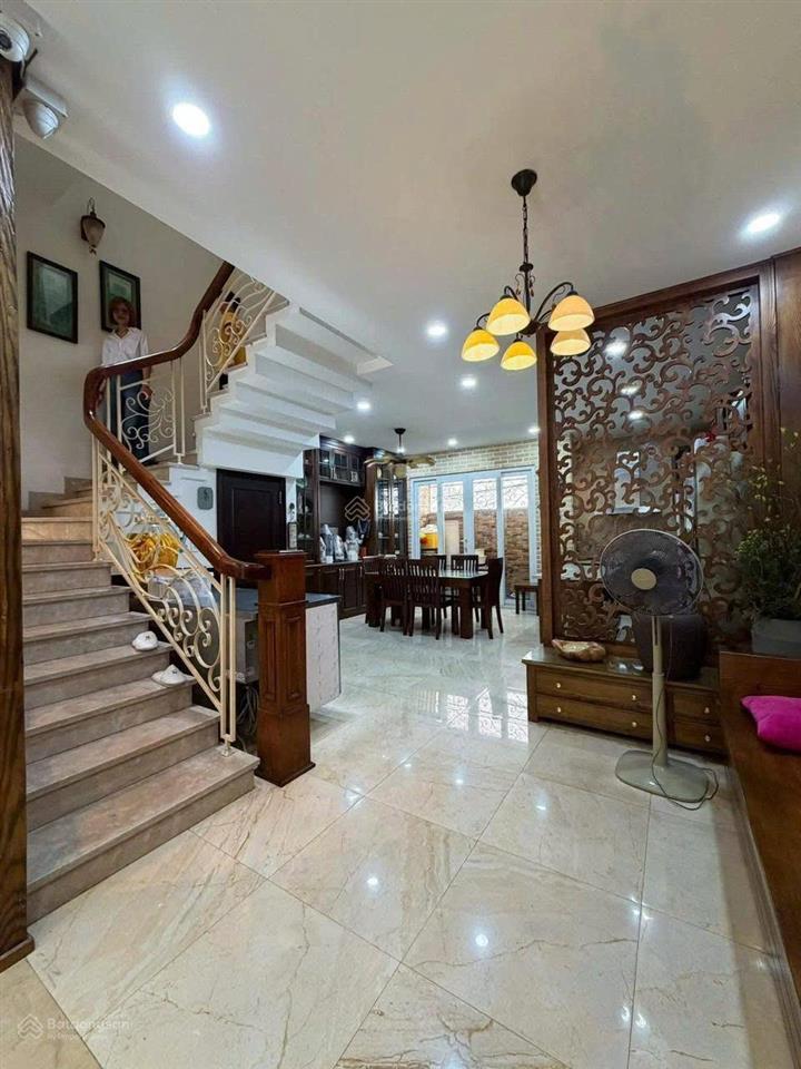 Dt 6x15m  nhà kết cấu 4 tầng mới  nhà hxh ngay hoàng hoa thám, gần sân bay t3  giá 21 tỷ nhỉnh