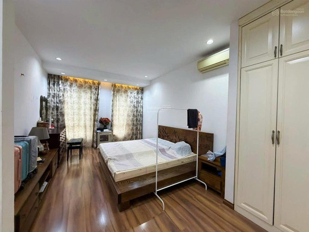 Dt 6x15m  nhà kết cấu 4 tầng mới  nhà hxh ngay hoàng hoa thám, gần sân bay t3  giá 21 tỷ nhỉnh