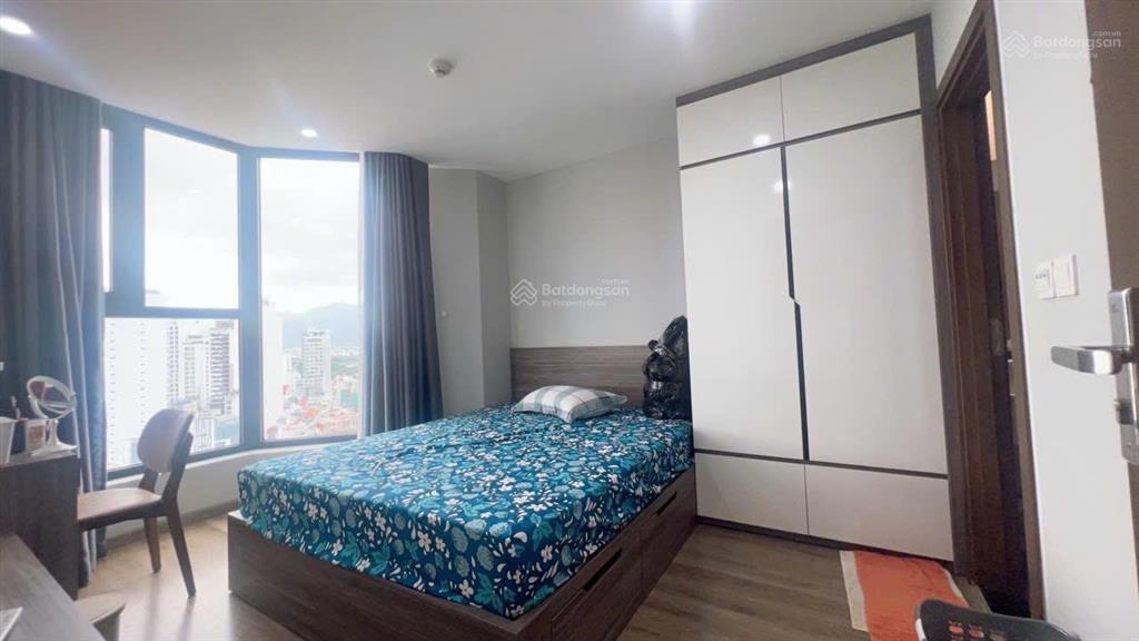 Bán căn hộ hud building nguyễn thiện thuật 59m2 view xéo biển giá 5,25 tỷ