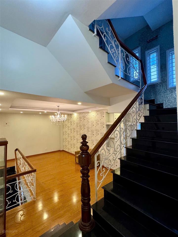 Bán nhà 5 tầng mặt tiền trần bình trọng 69m2 thuận tiện kinh doanh giá 12,9 tỷ