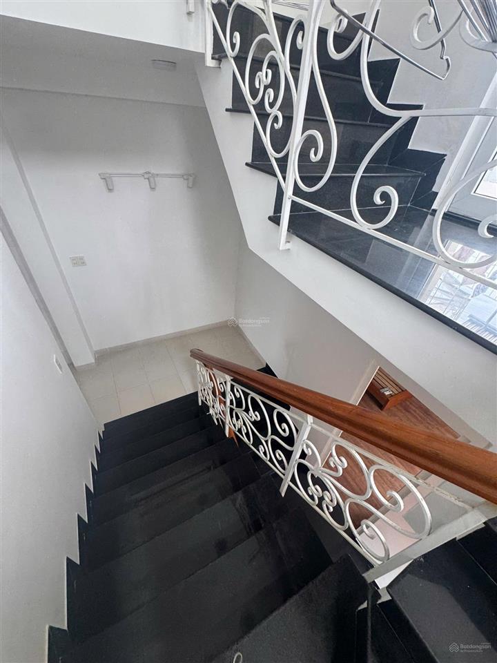 Bán nhà 5 tầng mặt tiền đường trần bình trọng gần hồng bàng 91m2 giá 15 tỷ