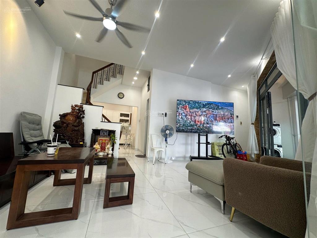 Bán nhà góc 2 mặt tiền võ trứ 47,5m2 gần chợ xóm mới giá 12,5 tỷ