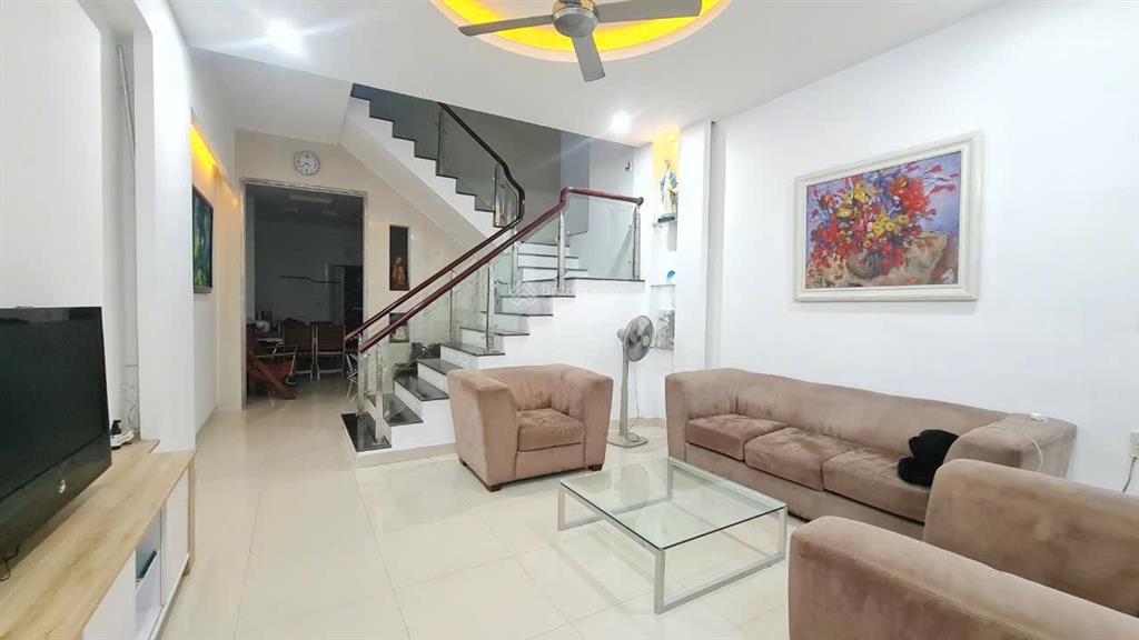 Bán nhanh nhà đẹp 3 tầng mặt tiền đường mê linh 108m2 giá 18 tỷ
