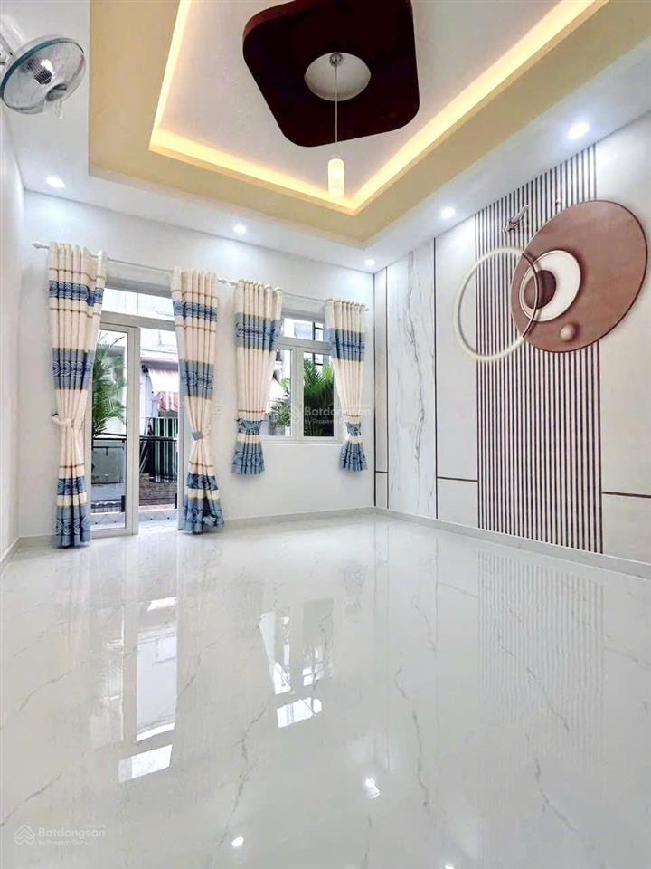 Nhà mới đẹp chiến lượccách hẻm xe tải 10m4x12m2tầng 3pnsổ hồng riêng giá 4,95tỷ thương lượng.