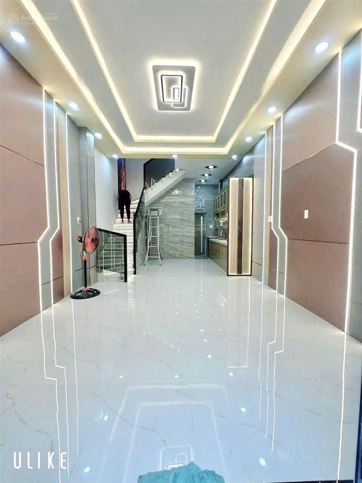 Nhà mới đẹp chiến lượccách hẻm xe tải 10m4x12m2tầng 3pnsổ hồng riêng giá 4,95tỷ thương lượng.