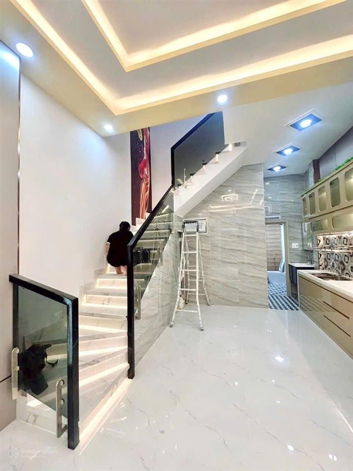 Mới đẹp chiến lược4x12m(48m2) cách 10m hẻm xe tải 2tầng 3pn gần chợ trường học giá hơn 4tỷ.