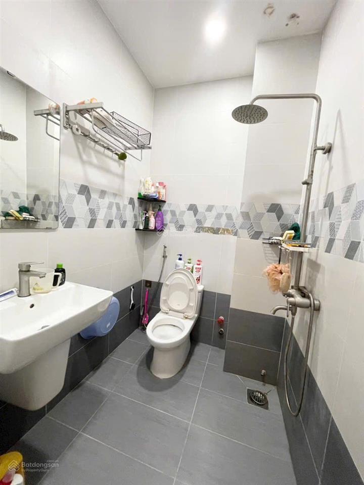Mới 99%  đường số 1 tên lửa (4x16m)  3 tầng 4pn  giá 4,950 tỷ tl.