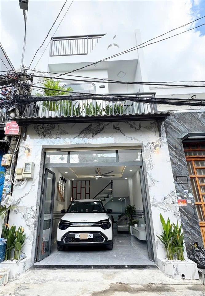 Mới 100%giáp eaon tân phú3tầng 3pnhẻm nhựa 7m chỉ nhỉnh 5tỷ thương lượng
