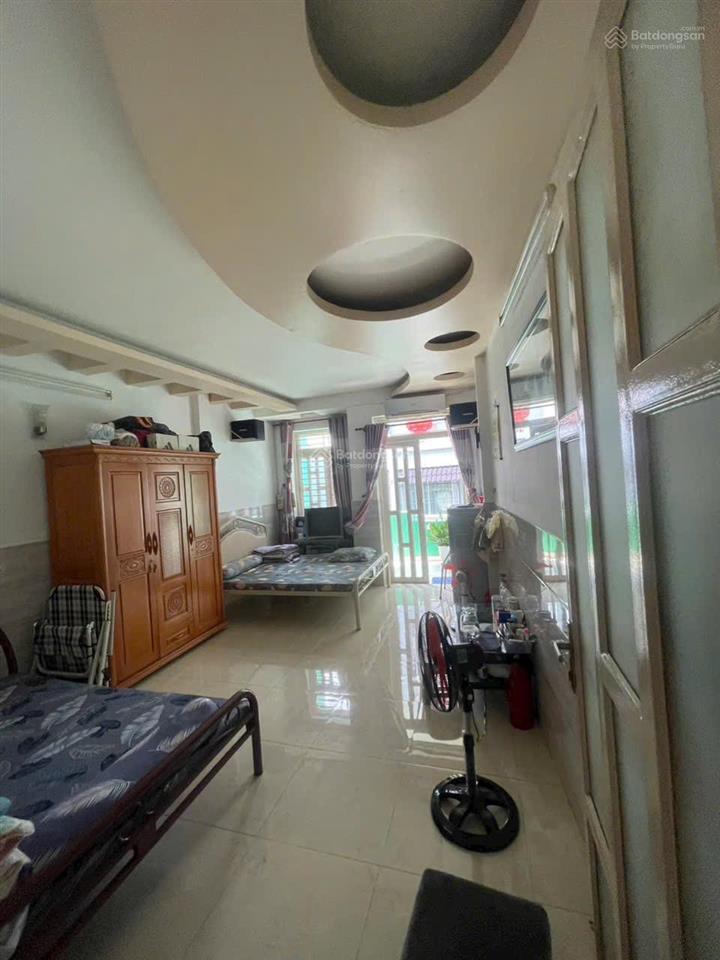Kèo thơm ngay chợ tân hương (4x20m)  hxh  2tầng 3pn  nở hậu 5m  giá 5.95tỷ thương lượng nhẹ