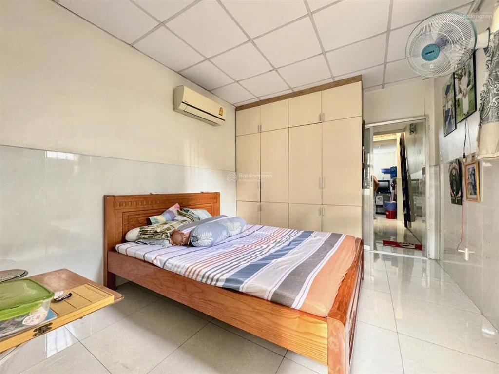 Bán nhà hẻm 5m xe hơi khu lê văn quới  38,5m2 2 tầng  giá chỉ 3,95 tỷ thương lượng