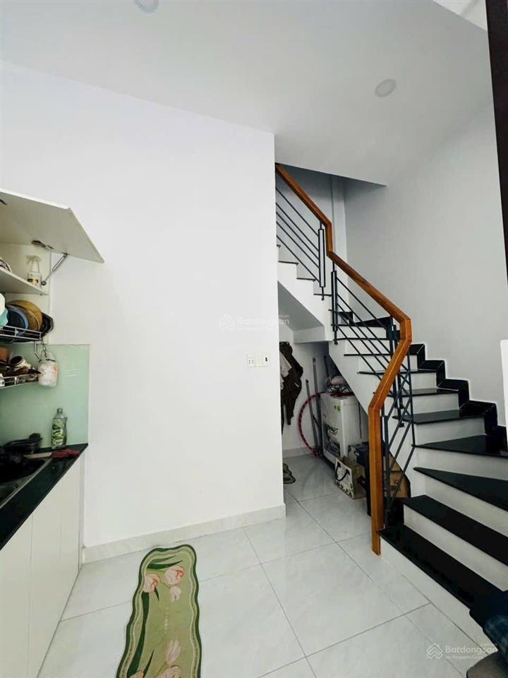 Mtkd nhà mới cứnghẻm 6m thông2tầng 2pngiáp eaon tân phú giá nhỉnh nhẹ 4tỷ thương lượng.