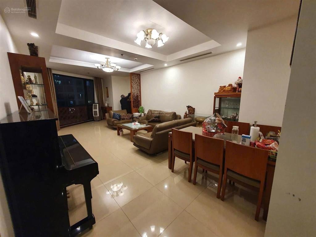 Royal city 100 triệu/1m2. 130m2 13,5 tỷ