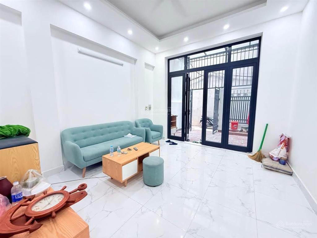 Yên hòa. 61m2. 4 tầng. mặt tiền 4.1m. 10.98 tỷ