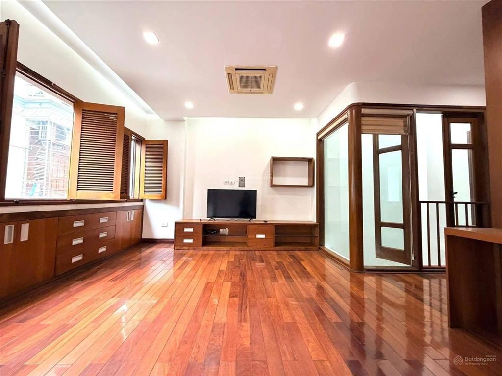 Trần duy hưng. 56m2. 5 tầng. mặt tiền 5m. 35,8 tỷ