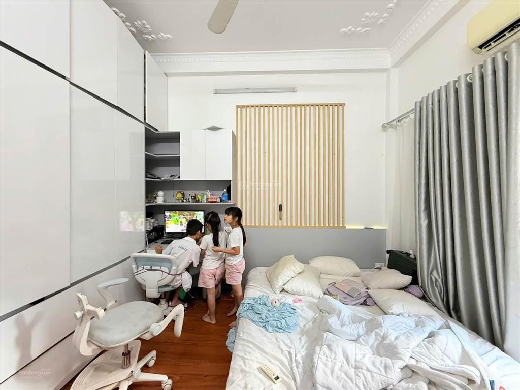 Quan nhân. 60m2. 4 tầng. mặt tiền 3.6m. 13,98 tỷ