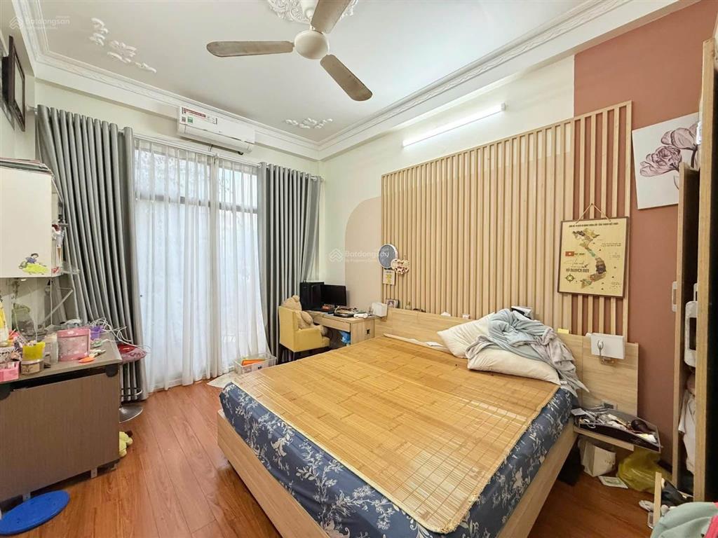 Quan nhân. 60m2. 4 tầng. mặt tiền 3.6m. 13,98 tỷ