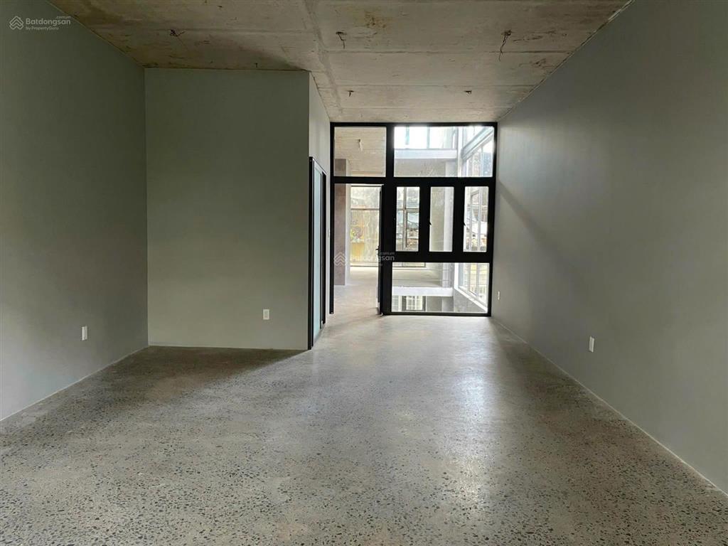 Bán nhà mt khuôn đất vàng kdc liên phường, phú hữu, 324.2m², xây hầm 4 lầu, giá chỉ 18 tỷ tl