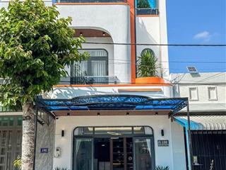 Bán nhà 1 trệt 2 lầu  full nội thất cao cấp  kdc hồng loan