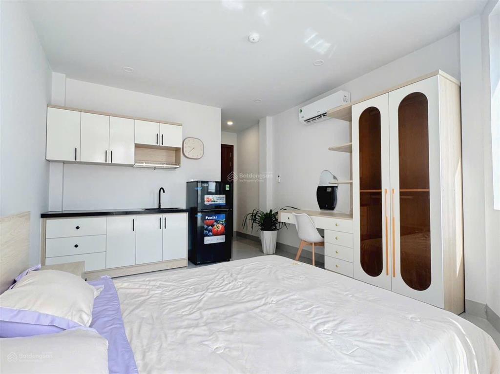 Khai trương căn hộ mới có ban công gần ngã 4 phú nhuận khu phan xích long giáp quận 1  0337 740 ***