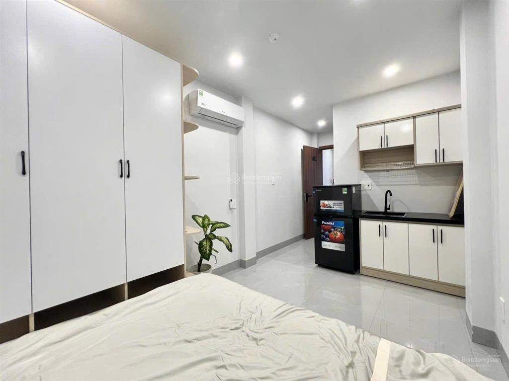 Khai trương căn hộ mới có ban công gần ngã 4 phú nhuận khu phan xích long giáp quận 1  0337 740 ***