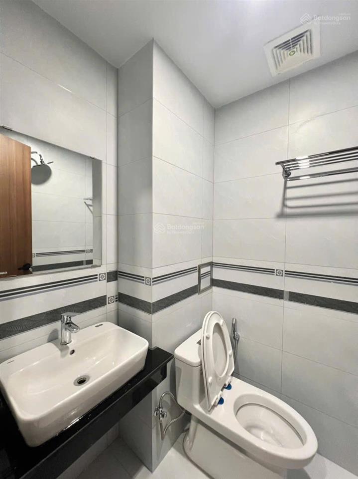 Khai trương căn hộ mới có ban công gần ngã 4 phú nhuận khu phan xích long giáp quận 1  0337 740 ***
