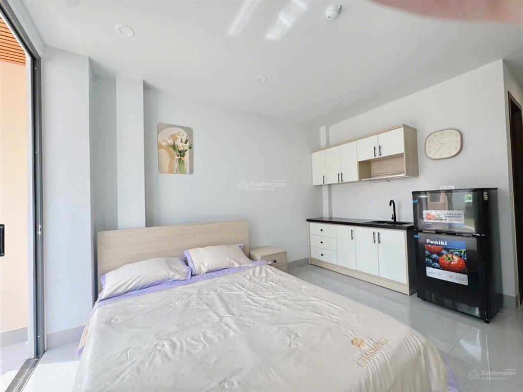 Khai trương căn hộ mới có ban công gần ngã 4 phú nhuận khu phan xích long giáp quận 1  0337 740 ***