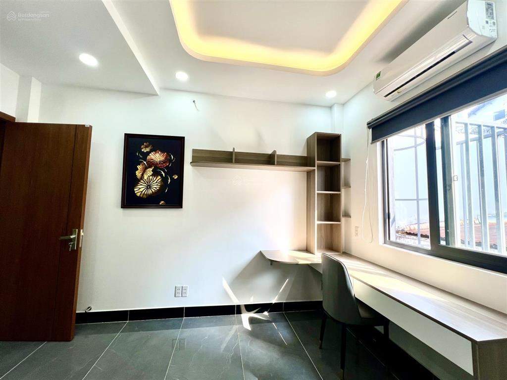 Cho thuê căn hộ mới 100% có máy giặt riêng ban công gần ngã 4 phú nhuận, quận phú nhuận 0337 740 ***