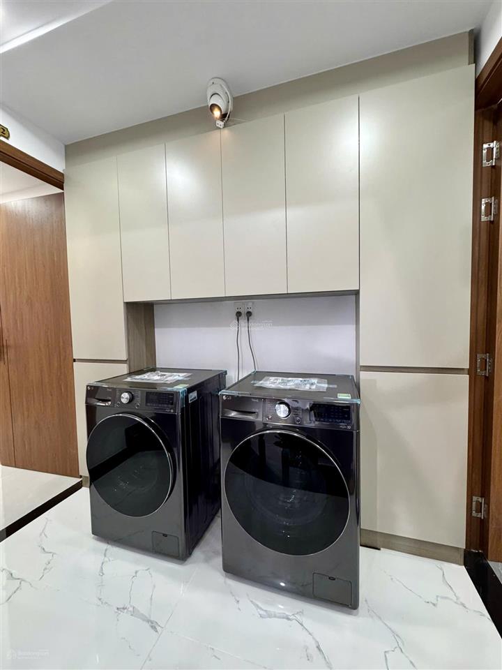 Cho thuê căn hộ mới 100% có máy giặt riêng ban công gần ngã 4 phú nhuận, quận phú nhuận 0337 740 ***