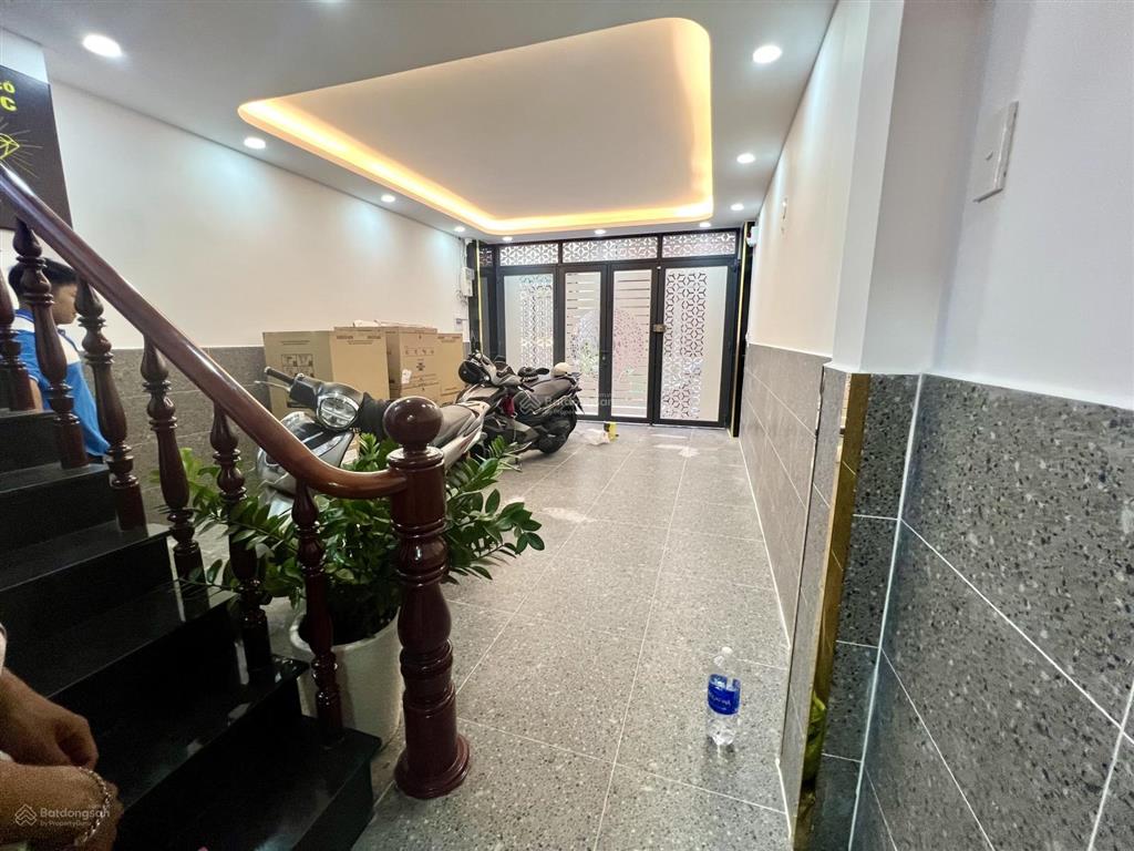 Cho thuê căn hộ mới 100% có máy giặt riêng ban công gần ngã 4 phú nhuận, quận phú nhuận 0337 740 ***