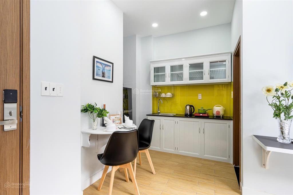 Cho thuê căn hộ mini cửa sổ lớn nội thất đẹp đinh bộ lĩnh gần đh ngoại thương bình thạnh giáp q1