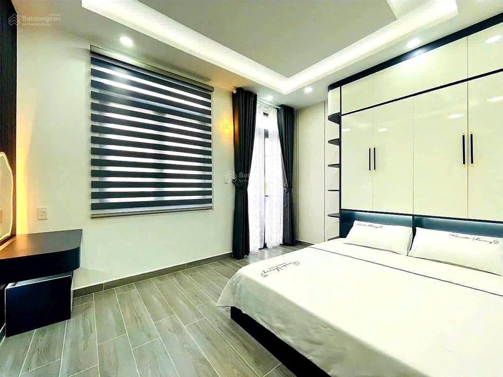 Xuất cảnh bán nhà hxh võ văn kiệt, quận 6, 44m2, 3 tầng btct, 3pn 3 wc, vài căn ra mặt tiền đường