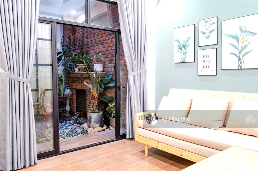 Nhà 15 phòng, vừa ở vừa kinh doanh, cho thuê gần 500 triệu, ngay đại học văn hóa, 165m2, 3 tầng