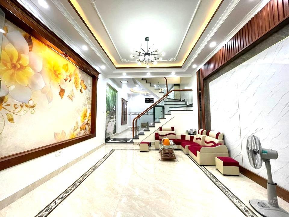Nhà đẹp lung linh, sát ga metro phước long,hẻm xe hơi thông đỗ xuân hợp, 4 tầng btct, nhỉnh 9 tỷ