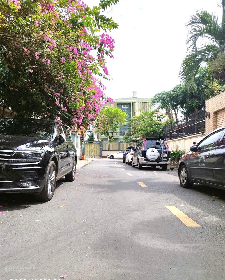 Nhà xe hơi tránh, đẹp lung linh, đỗ xuân hợp, ngay trường phước bình, 3 tầng btct, nhỉnh 9 tỷ