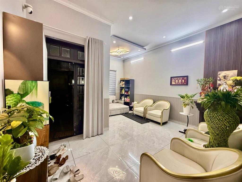 Siêu phẩm ngang 5m, sát ga metro phước long, gần trường ngô thời nhiệm, 3pn, 92.4m², vào ở ngay