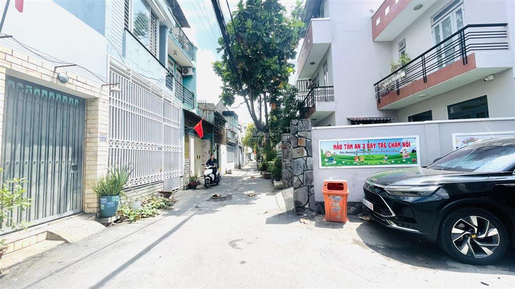 Siêu phẩm ngang 5m, sát ga metro phước long, gần trường ngô thời nhiệm, 3pn, 92.4m², vào ở ngay