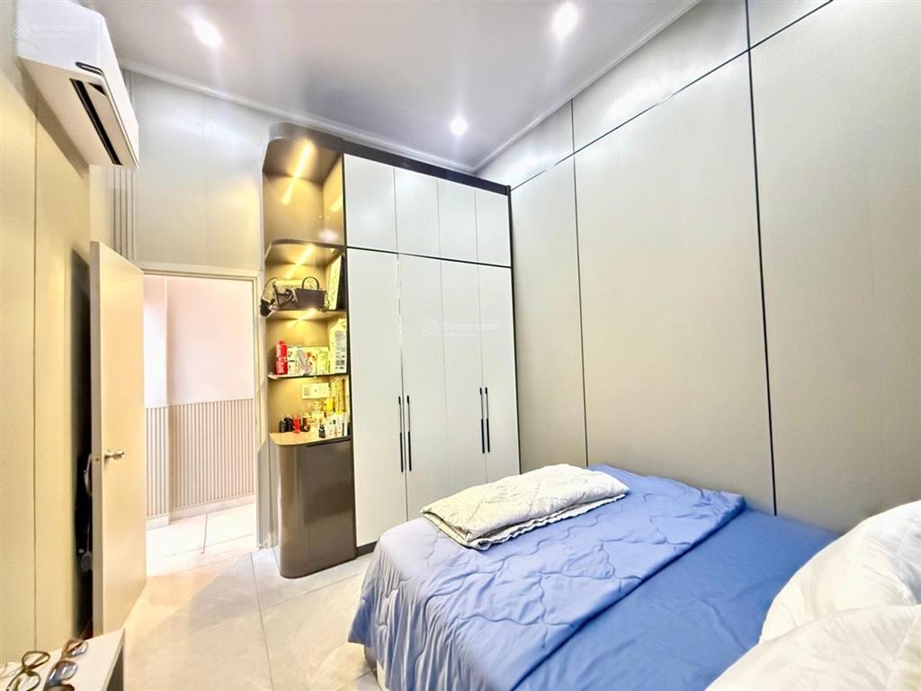 Siêu phẩm ngang 5m, sát ga metro phước long, gần trường ngô thời nhiệm, 3pn, 92.4m², vào ở ngay