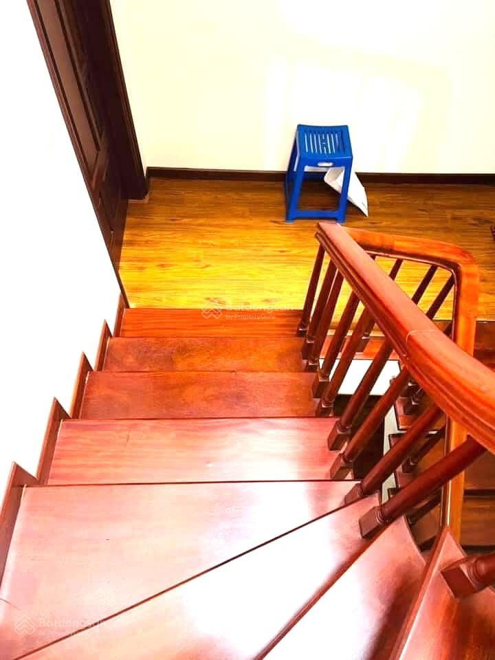 Nhà 4 tầng đẹp lung linh, hẻm xe hơi 7 chỗ, sát vincom lê văn việt, gần ngã tư thủ đức, nhỉnh 8 tỷ