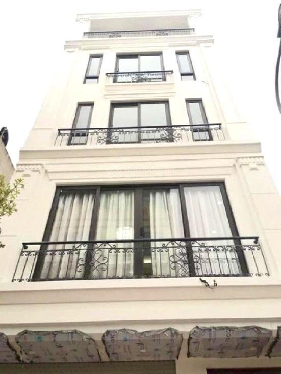 Nhà hẻm xe hơi sát vincom lê văn việt, gần trường hoa lư, kế ga metro thủ đức, 3 tầng, 5 tỷ nhỏ